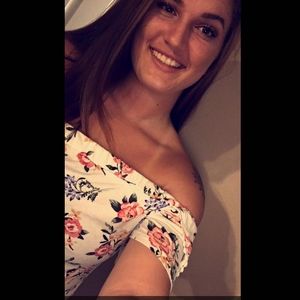 Meet your Posher, Alissa